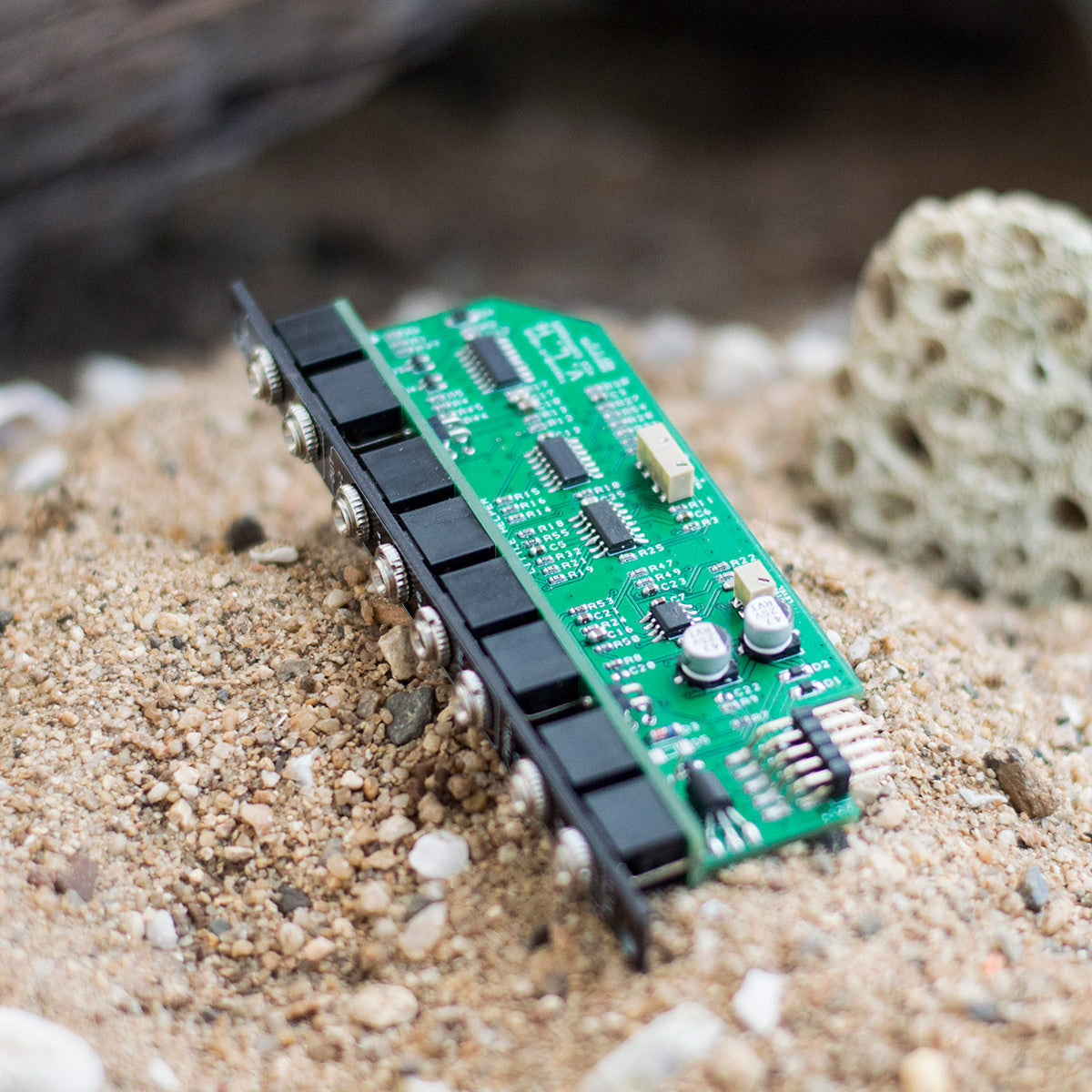Takaab VLH - VCO's Little Helper - Ring Modulator, Sub Oscillator, Noise - Top angled view